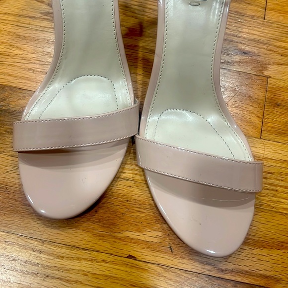 EUC Jones New York Paten Leather Blush Pink Strap 3 inch Heels size 10 - Picture 7 of 7